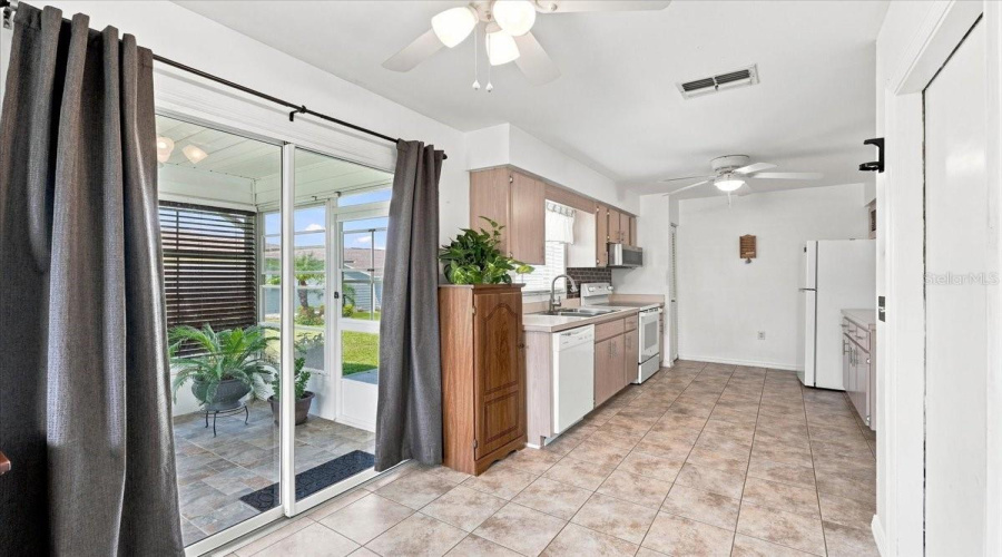 Lakeland, Florida 33810, 2 Bedroom Bedrooms, ,2 Bathroombathrooms,Residential,For Sale,Prairie Dunes,0,Mfrl4964295