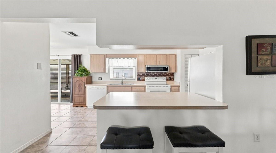 Lakeland, Florida 33810, 2 Bedroom Bedrooms, ,2 Bathroombathrooms,Residential,For Sale,Prairie Dunes,0,Mfrl4964295