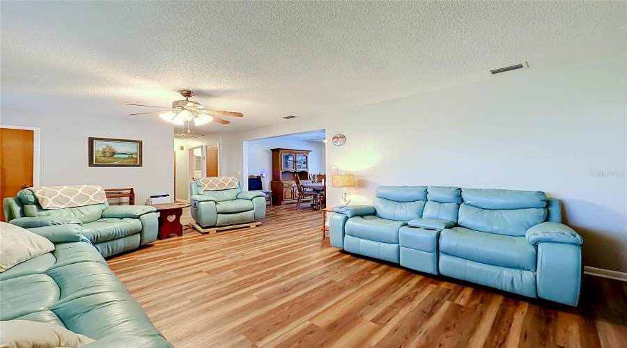 Haines City, Florida 33844, 3 Bedroom Bedrooms, ,2 Bathroombathrooms,Residential,For Sale,Bream,0,Mfrl4964539