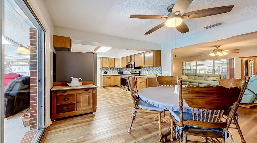 Haines City, Florida 33844, 3 Bedroom Bedrooms, ,2 Bathroombathrooms,Residential,For Sale,Bream,0,Mfrl4964539