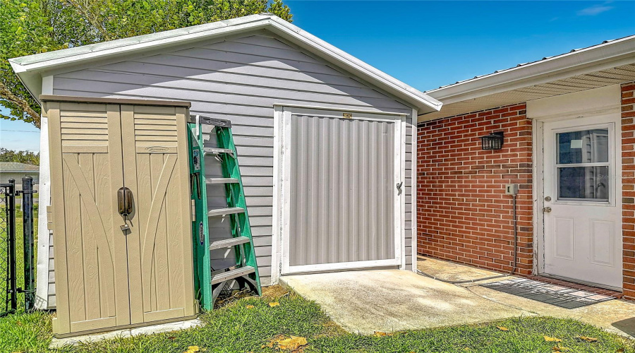 Haines City, Florida 33844, 3 Bedroom Bedrooms, ,2 Bathroombathrooms,Residential,For Sale,Bream,0,Mfrl4964539