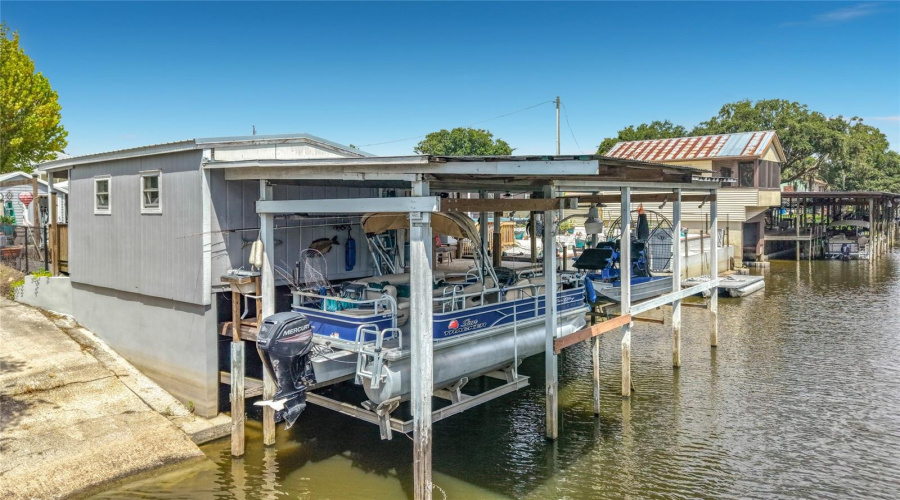 Haines City, Florida 33844, 3 Bedroom Bedrooms, ,2 Bathroombathrooms,Residential,For Sale,Bream,0,Mfrl4964539