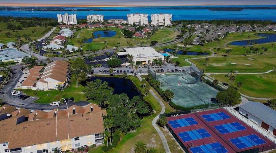 Palmetto, Florida 34221, 2 Bedroom Bedrooms, ,2 Bathroombathrooms,Residential,For Sale,Waterford,0,Mfra4704020