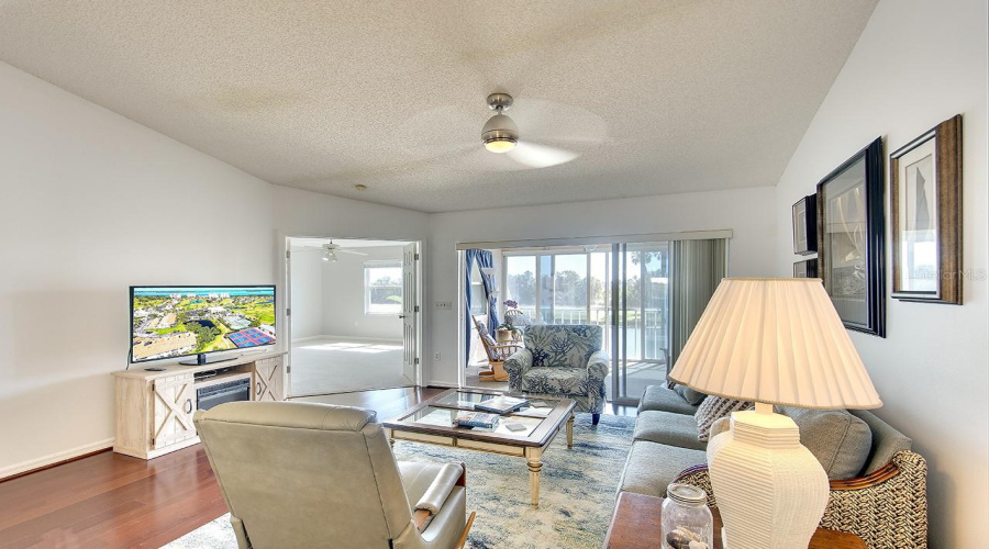 Palmetto, Florida 34221, 2 Bedroom Bedrooms, ,2 Bathroombathrooms,Residential,For Sale,Waterford,0,Mfra4704020