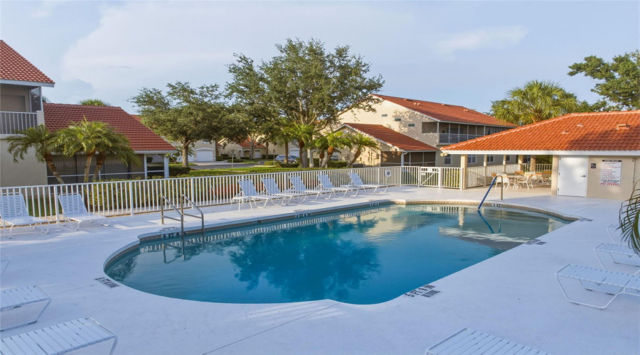 Bradenton, Florida 34203, 2 Bedroom Bedrooms, ,2 Bathroombathrooms,Residential,For Sale,Cedar Hollow,0,Mfrtb8542985