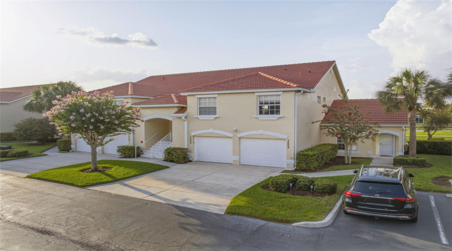 Bradenton, Florida 34203, 2 Bedroom Bedrooms, ,2 Bathroombathrooms,Residential,For Sale,Cedar Hollow,0,Mfrtb8542985