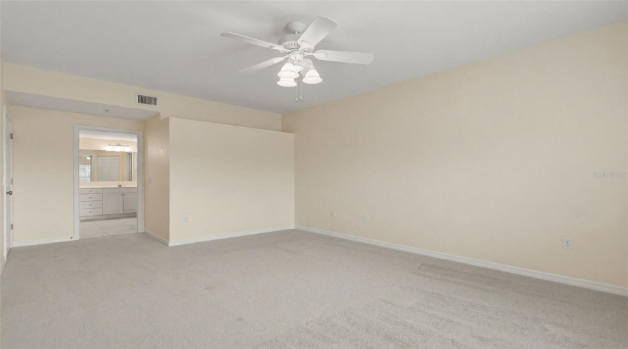 Bradenton, Florida 34203, 2 Bedroom Bedrooms, ,2 Bathroombathrooms,Residential,For Sale,Cedar Hollow,0,Mfrtb8542985