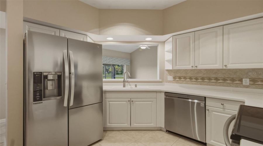 Bradenton, Florida 34203, 2 Bedroom Bedrooms, ,2 Bathroombathrooms,Residential,For Sale,Cedar Hollow,0,Mfrtb8542985