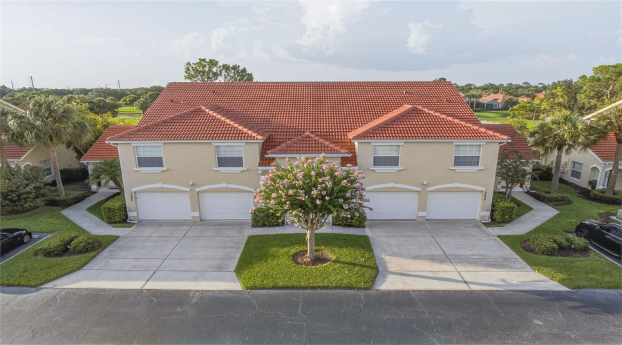 Bradenton, Florida 34203, 2 Bedroom Bedrooms, ,2 Bathroombathrooms,Residential,For Sale,Cedar Hollow,0,Mfrtb8542985
