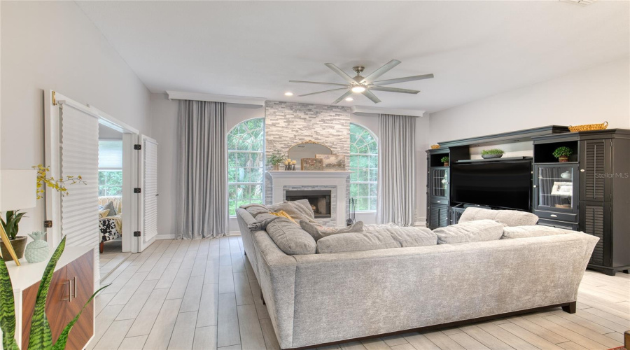 Ormond Beach, Florida 32174, 3 Bedroom Bedrooms, ,2 Bathroombathrooms,Residential,For Sale,Meadow Ridge,0,Mfrv4950932