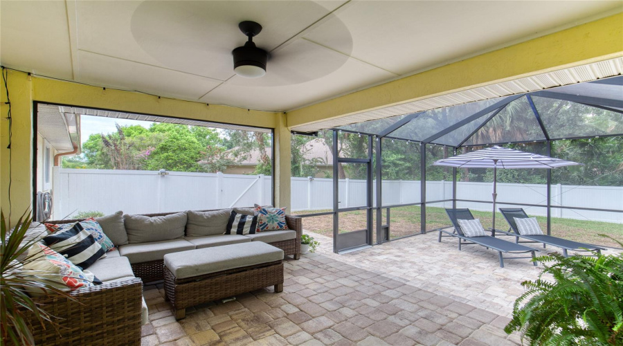 Ormond Beach, Florida 32174, 3 Bedroom Bedrooms, ,2 Bathroombathrooms,Residential,For Sale,Meadow Ridge,0,Mfrv4950932