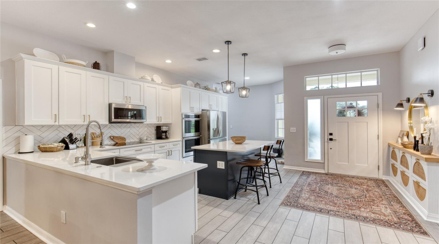 Ormond Beach, Florida 32174, 3 Bedroom Bedrooms, ,2 Bathroombathrooms,Residential,For Sale,Meadow Ridge,0,Mfrv4950932