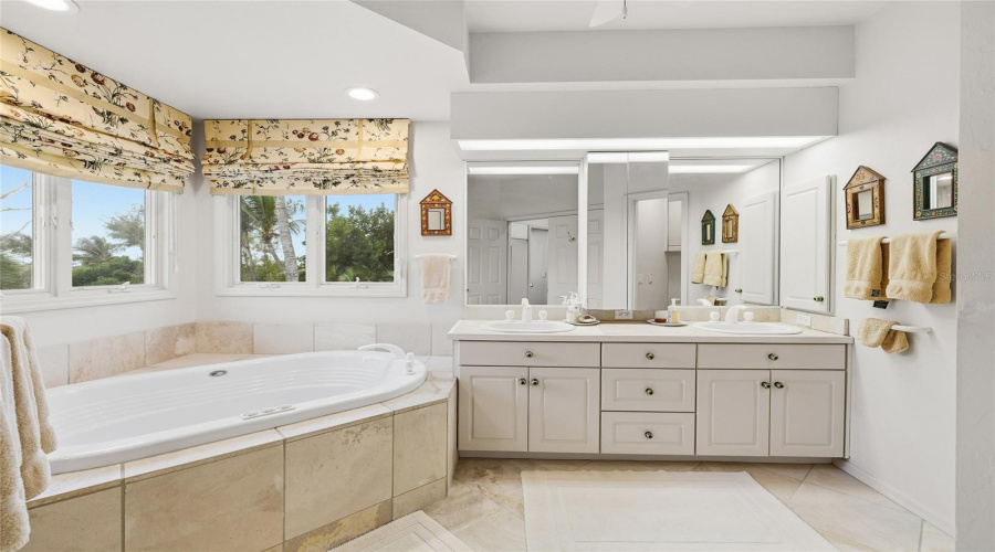 Boca Grande, Florida 33921, 3 Bedroom Bedrooms, ,3 Bathroombathrooms,Residential,For Sale,Grouper Hole,0,Mfrtb8474700