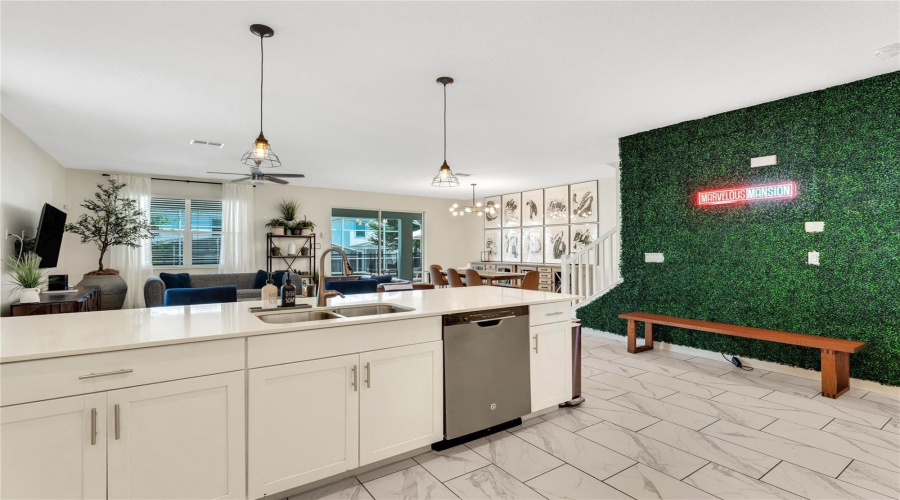 Davenport, Florida 33896, 8 Bedroom Bedrooms, ,5 Bathroombathrooms,Residential,For Sale,Plunker,0,Mfro6436546