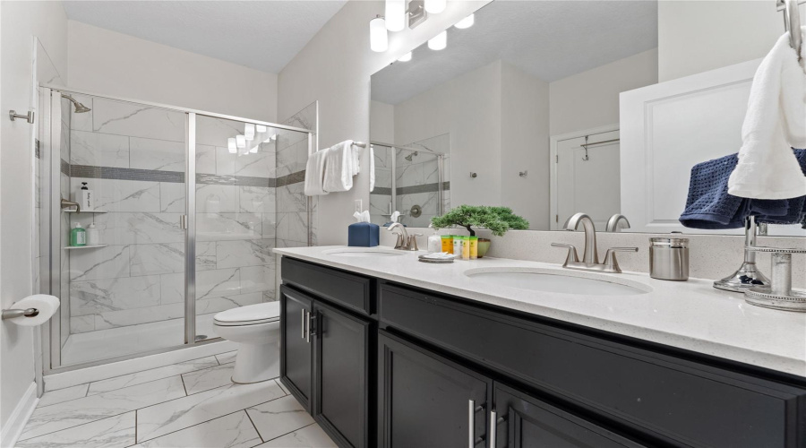 Davenport, Florida 33896, 8 Bedroom Bedrooms, ,5 Bathroombathrooms,Residential,For Sale,Plunker,0,Mfro6436546