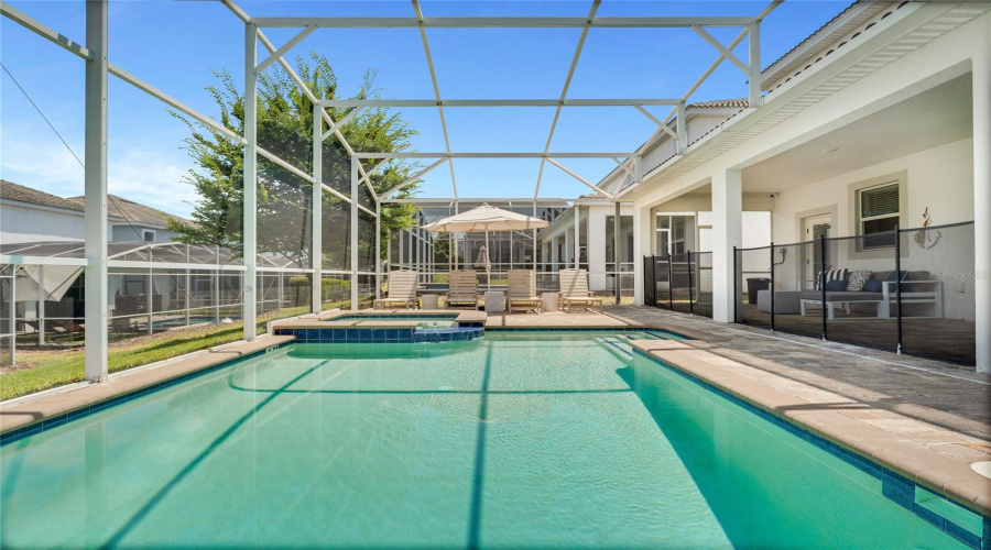 Davenport, Florida 33896, 8 Bedroom Bedrooms, ,5 Bathroombathrooms,Residential,For Sale,Plunker,0,Mfro6436546