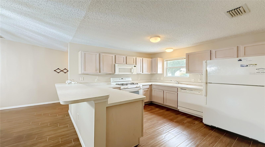 The Villages, Florida 32162, 2 Bedroom Bedrooms, ,2 Bathroombathrooms,Residential,For Sale,Broxton Pl,0,Mfrg5116786