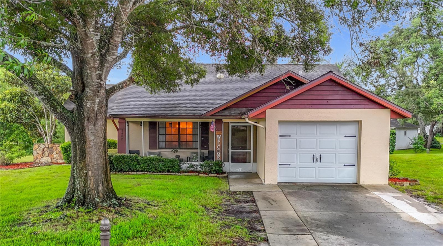 New Port Richey, Florida 34654, 2 Bedroom Bedrooms, ,2 Bathroombathrooms,Residential,For Sale,Baltusrol,0,Mfrtb8541052