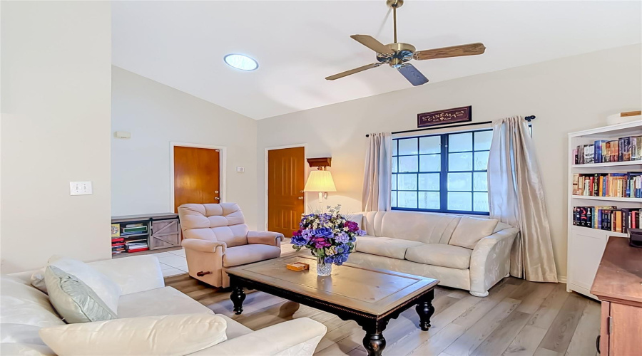 New Port Richey, Florida 34654, 2 Bedroom Bedrooms, ,2 Bathroombathrooms,Residential,For Sale,Baltusrol,0,Mfrtb8541052