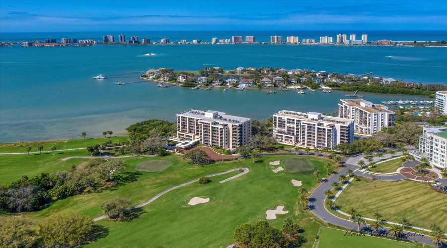 Belleair, Florida 33756, 2 Bedroom Bedrooms, ,2 Bathroombathrooms,Residential,For Sale,Belleview,0,Mfrtb8333869