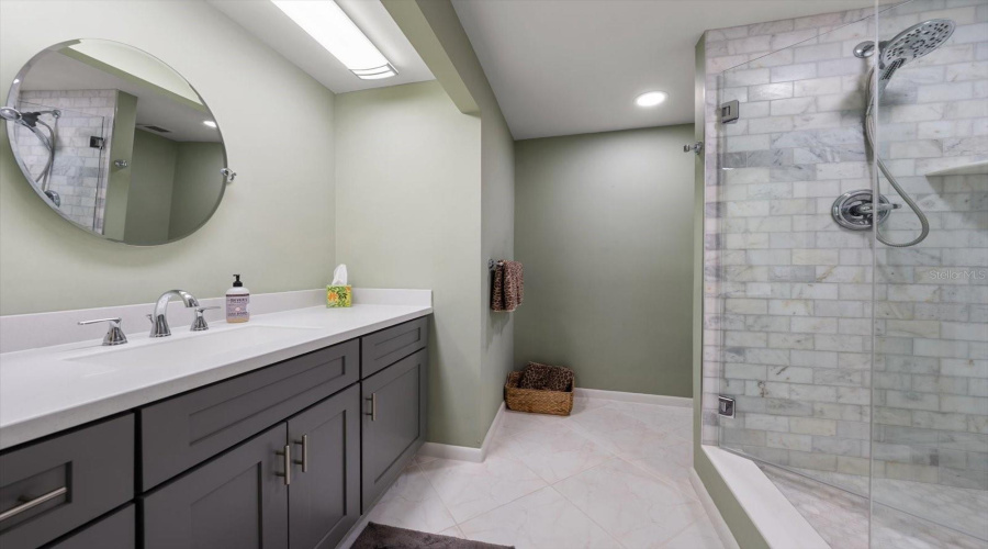 Belleair, Florida 33756, 2 Bedroom Bedrooms, ,2 Bathroombathrooms,Residential,For Sale,Belleview,0,Mfrtb8333869