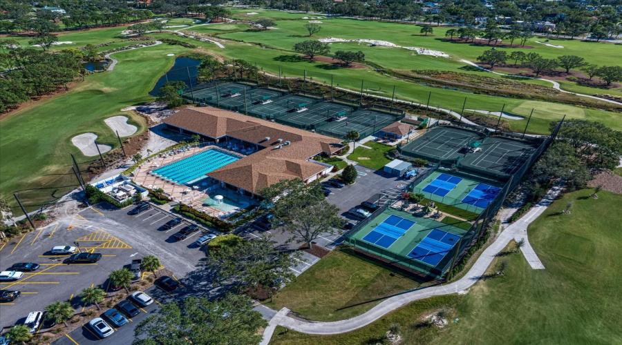 Belleair, Florida 33756, 2 Bedroom Bedrooms, ,2 Bathroombathrooms,Residential,For Sale,Belleview,0,Mfrtb8333869