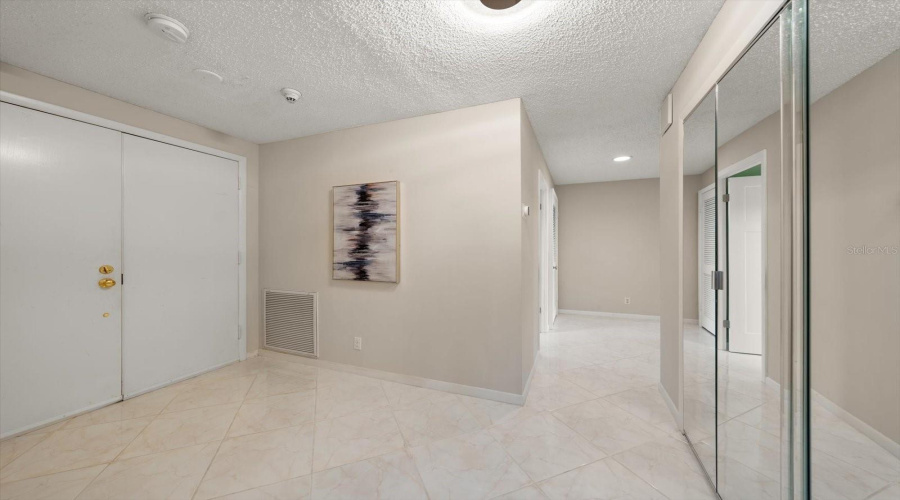 Belleair, Florida 33756, 2 Bedroom Bedrooms, ,2 Bathroombathrooms,Residential,For Sale,Belleview,0,Mfrtb8333869