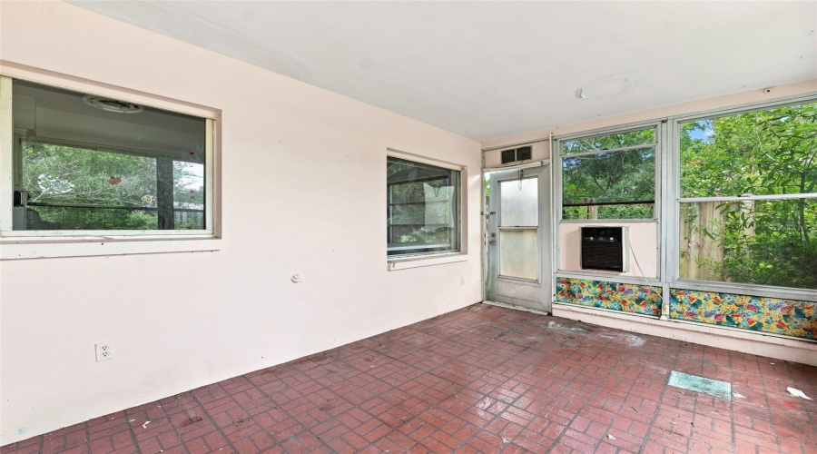 Clearwater, Florida 33763, 2 Bedroom Bedrooms, ,2 Bathroombathrooms,Residential,For Sale,Indigo,0,Mfrtb8538966
