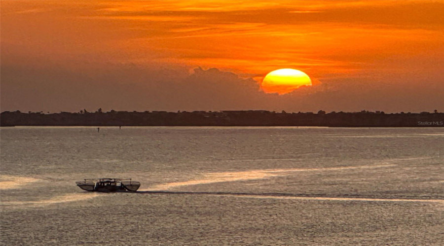 St Petersburg, Florida 33711, 2 Bedroom Bedrooms, ,2 Bathroombathrooms,Residential,For Sale,Sunshine Skyway,0,Mfrtb8422234