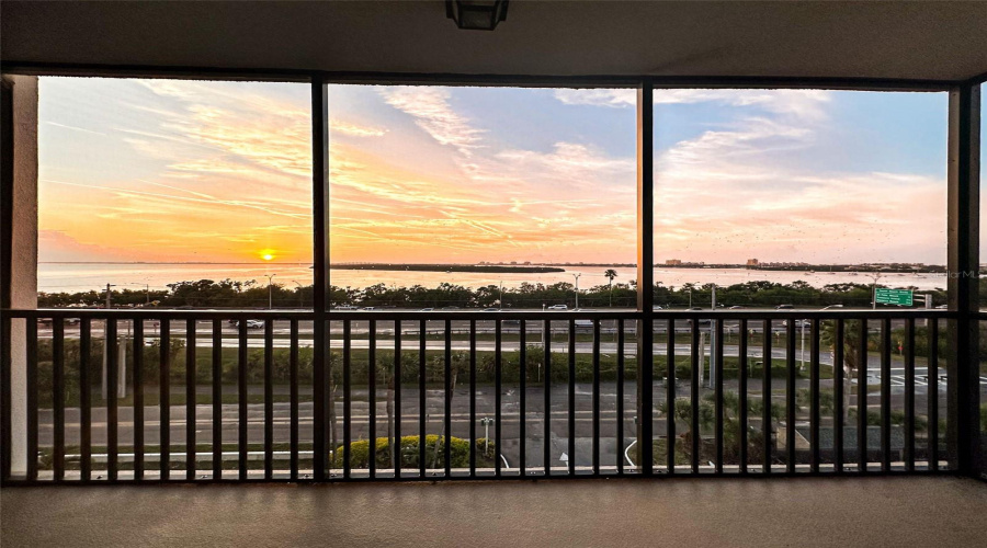 St Petersburg, Florida 33711, 2 Bedroom Bedrooms, ,2 Bathroombathrooms,Residential,For Sale,Sunshine Skyway,0,Mfrtb8422234