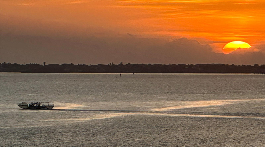 St Petersburg, Florida 33711, 2 Bedroom Bedrooms, ,2 Bathroombathrooms,Residential,For Sale,Sunshine Skyway,0,Mfrtb8422234