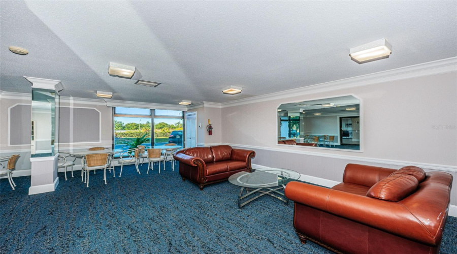 St Petersburg, Florida 33711, 2 Bedroom Bedrooms, ,2 Bathroombathrooms,Residential,For Sale,Sunshine Skyway,0,Mfrtb8422234