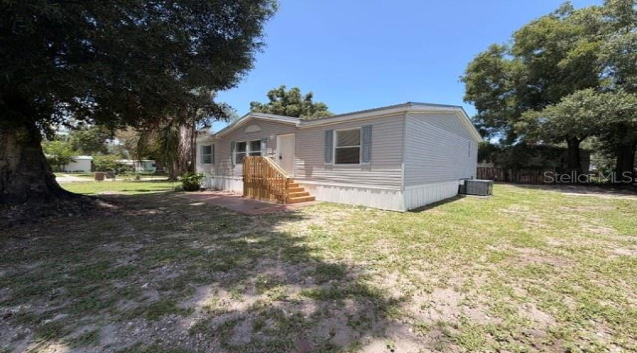 Tampa, Florida 33610, 3 Bedroom Bedrooms, ,2 Bathroombathrooms,Residential,For Sale,Sherwick,0,Mfrtb8530307