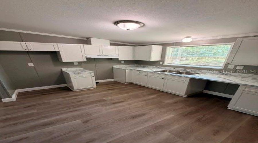 Tampa, Florida 33610, 3 Bedroom Bedrooms, ,2 Bathroombathrooms,Residential,For Sale,Sherwick,0,Mfrtb8530307