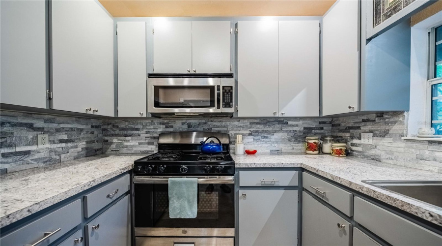 Lakeland, Florida 33801, 2 Bedroom Bedrooms, ,1 Bathroombathrooms,Residential,For Sale,Osceola,0,Mfrl4963637
