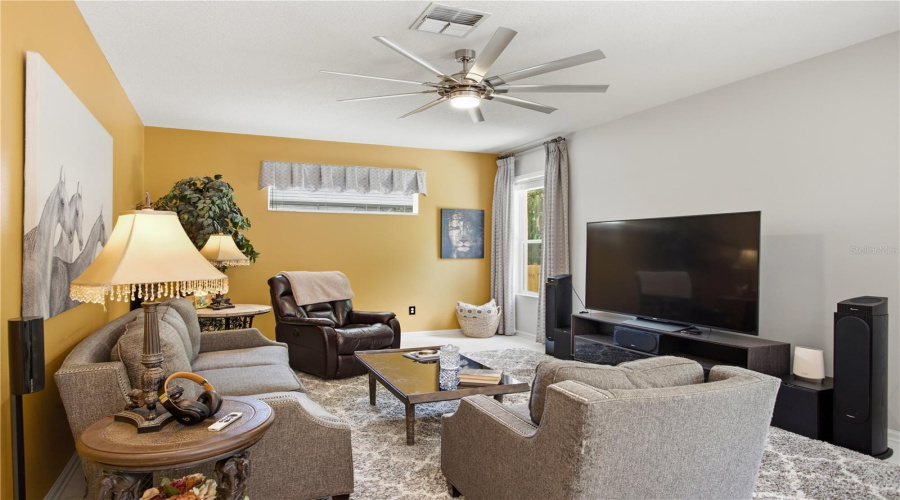 Winter Springs, Florida 32708, 4 Bedroom Bedrooms, ,3 Bathroombathrooms,Residential,For Sale,Blue Creek,0,Mfro6427702