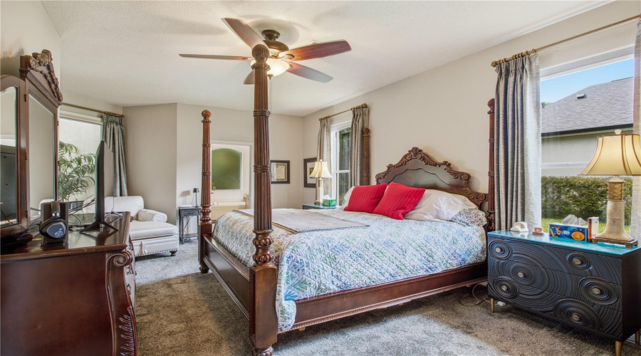 Winter Springs, Florida 32708, 4 Bedroom Bedrooms, ,3 Bathroombathrooms,Residential,For Sale,Blue Creek,0,Mfro6427702