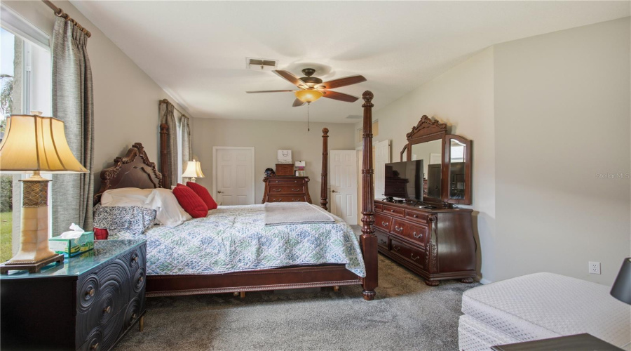 Winter Springs, Florida 32708, 4 Bedroom Bedrooms, ,3 Bathroombathrooms,Residential,For Sale,Blue Creek,0,Mfro6427702