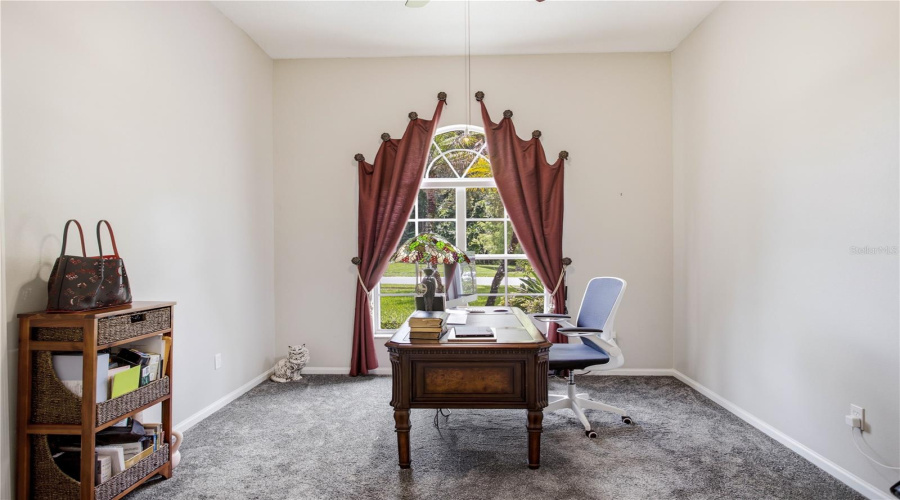 Winter Springs, Florida 32708, 4 Bedroom Bedrooms, ,3 Bathroombathrooms,Residential,For Sale,Blue Creek,0,Mfro6427702