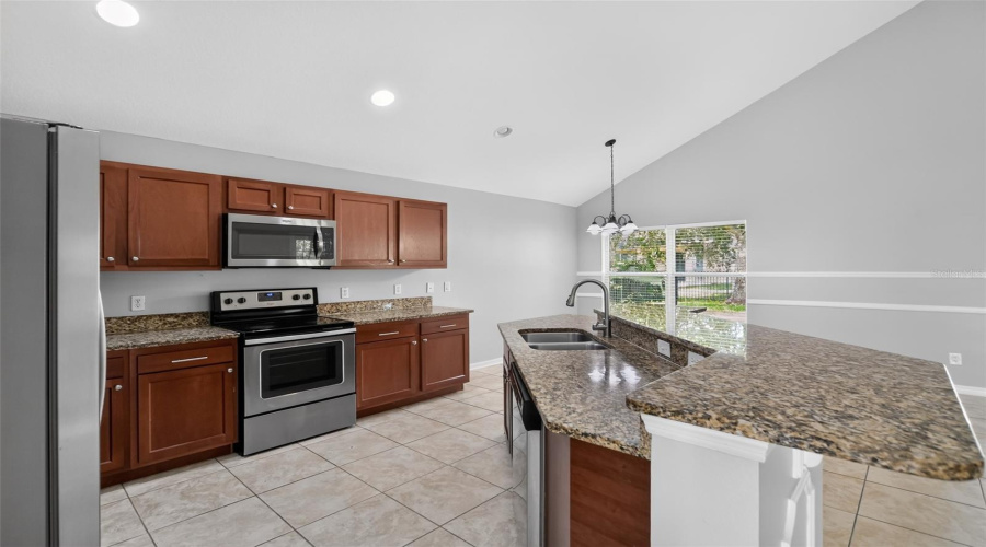 Ocoee, Florida 34761, 4 Bedroom Bedrooms, ,2 Bathroombathrooms,Residential,For Sale,Mccormick Woods,0,Mfro6427541
