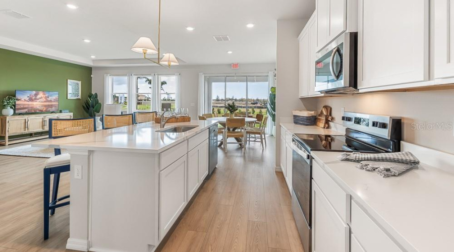 Parrish, Florida 34219, 4 Bedroom Bedrooms, ,3 Bathroombathrooms,Residential,For Sale,Bahama Mia,0,Mfra4704242