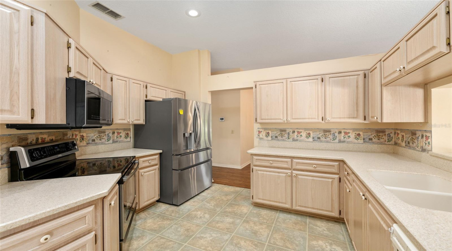 Beverly Hills, Florida 34465, 3 Bedroom Bedrooms, ,2 Bathroombathrooms,Residential,For Sale,Rushmore,0,Mfrom728015
