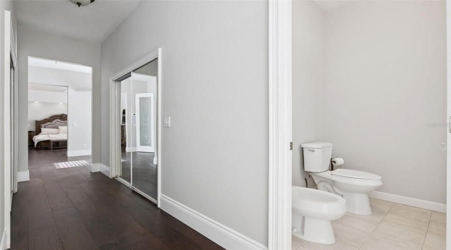 Longwood, Florida 32779, 5 Bedroom Bedrooms, ,5 Bathroombathrooms,Residential,For Sale,Sweetwater Club,0,Mfro6432120