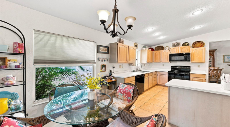 Oldsmar, Florida 34677, 3 Bedroom Bedrooms, ,2 Bathroombathrooms,Residential,For Sale,Riverdale,0,Mfrtb8521939