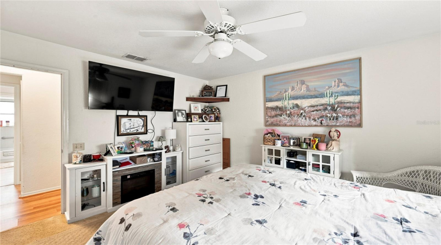 Oldsmar, Florida 34677, 3 Bedroom Bedrooms, ,2 Bathroombathrooms,Residential,For Sale,Riverdale,0,Mfrtb8521939