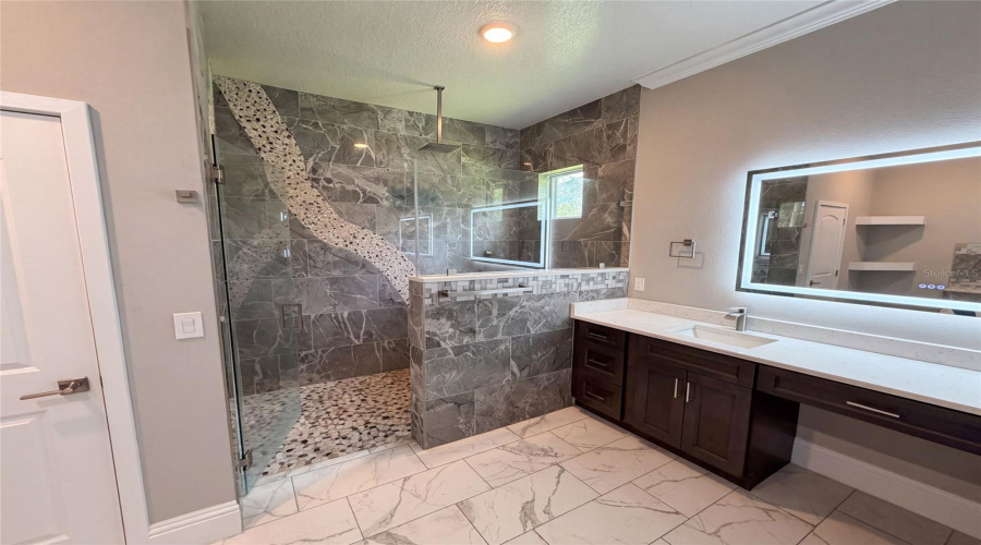 Orlando, Florida 32833, 4 Bedroom Bedrooms, ,3 Bathroombathrooms,Residential,For Sale,Racine,0,Mfro6434004