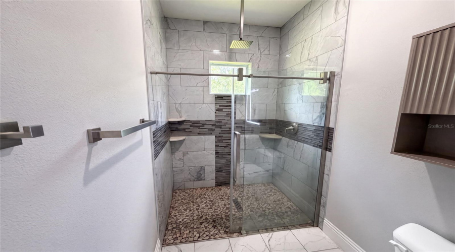 Orlando, Florida 32833, 4 Bedroom Bedrooms, ,3 Bathroombathrooms,Residential,For Sale,Racine,0,Mfro6434004