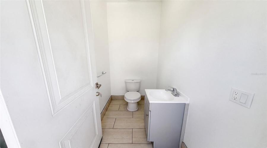Orlando, Florida 32833, 4 Bedroom Bedrooms, ,3 Bathroombathrooms,Residential,For Sale,Racine,0,Mfro6434004