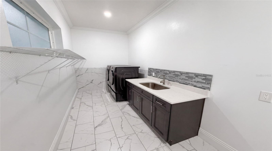 Orlando, Florida 32833, 4 Bedroom Bedrooms, ,3 Bathroombathrooms,Residential,For Sale,Racine,0,Mfro6434004