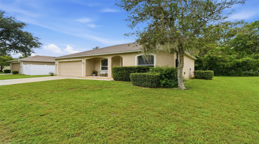 Deland, Florida 32724, 3 Bedroom Bedrooms, ,2 Bathroombathrooms,Residential,For Sale,Benton Lake,0,Mfrns1088885